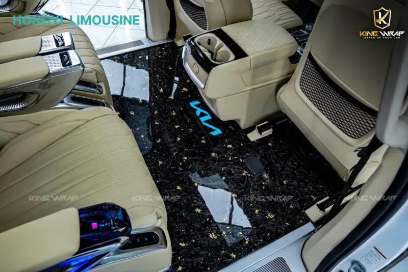 Độ Ghế Limousine Xe Kia Carnival 10 do-ghe-limousine-san-carbon-kia-carnival-ha-noi-8-e1716364160691