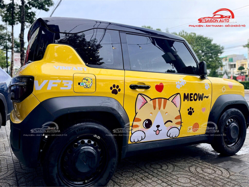 VinFast VF3 dán tem trang trí