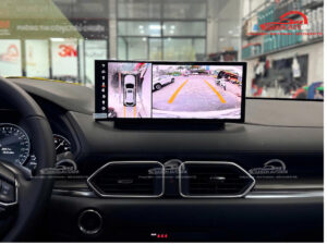 Màn hình Android tích hợp camera 360, hỗ trợ quan sát toàn cảnh khi đỗ xe.